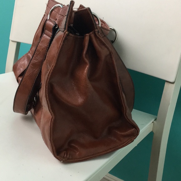 Gloria Vanderbilt Bags Gloria Vanderbilt Leather Vegan Camel Purse